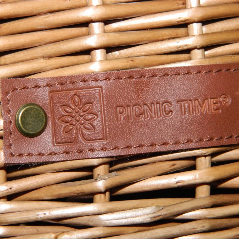 Williams Sonoma Cambridge Bicycle Basket - Picture 2 of 5